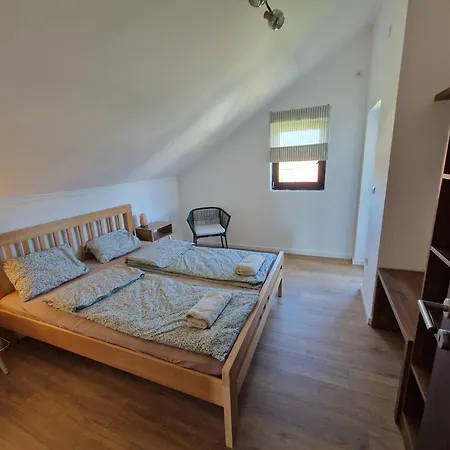 בית הארחה Che Private Banovci *